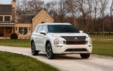 Đánh Giá Xe Mitsubishi Outlander 2021 | Đối Thủ Mazda CX-5 & Honda CR-V